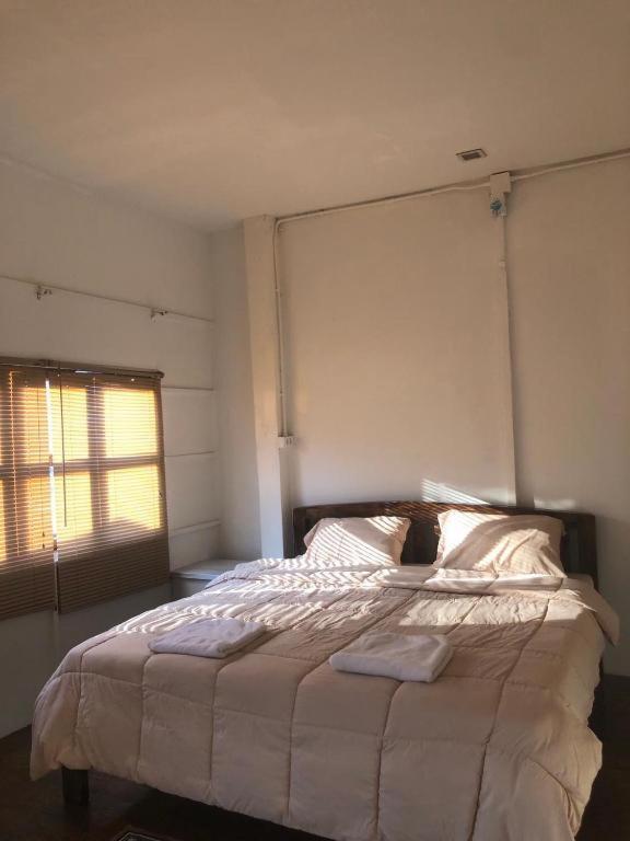 Nearthepark Backpack House Hostel Chiang Mai Ngoại thất bức ảnh
